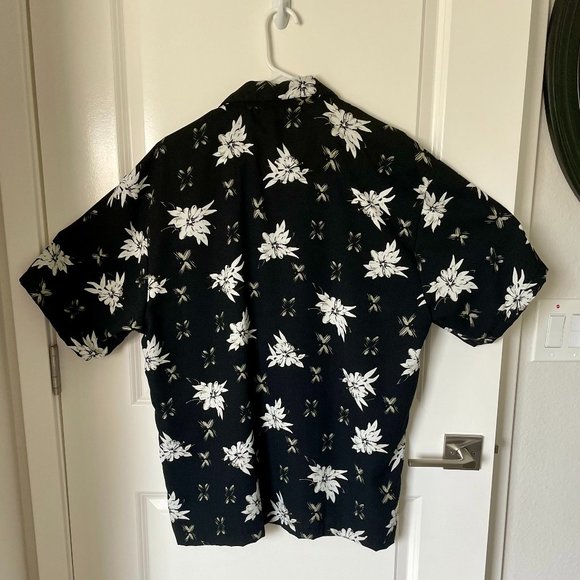 Island Blue Flower Tropical print Short Sleeve Button Up Camp Shirt L - Picture 2 of 3